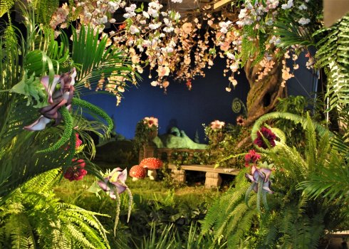 roślinne dekoracje scenograficzne