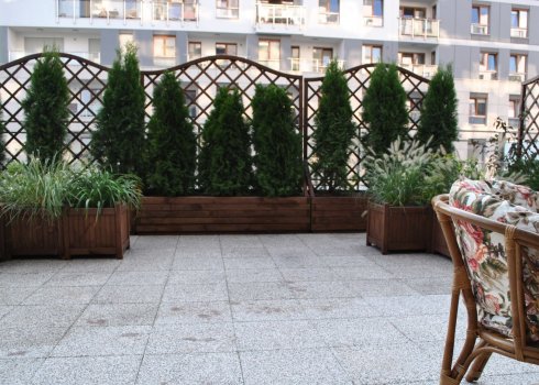 taras na dachu garażu